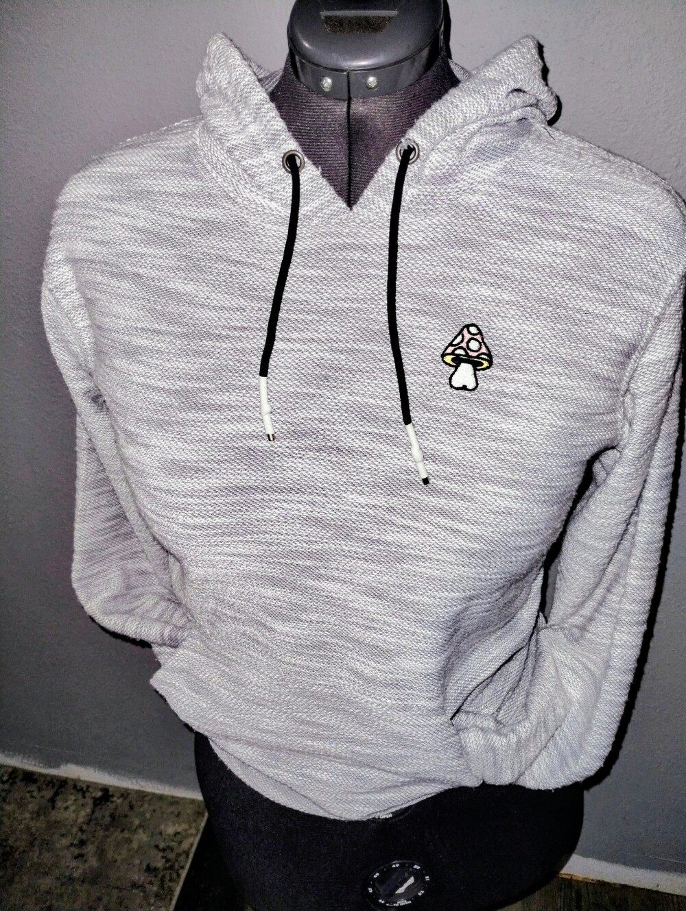 Dikotomy Mushroom Patch Light Gray Men’s Hooded Pullover